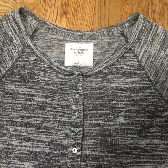 Abercrombie & Fitch fitted 3/4 sleeve top - Picture 2 of 2